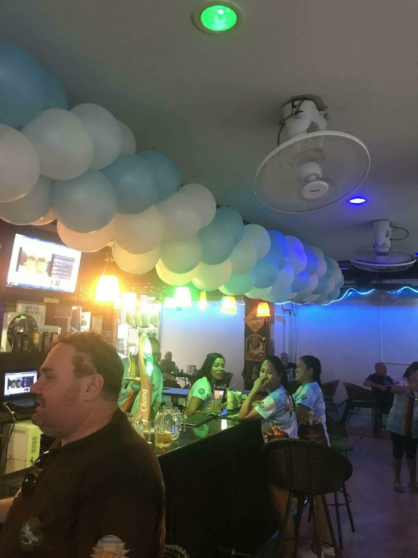 Harrys Hotel Bar & Restaurant Pattaja Kültér fotó